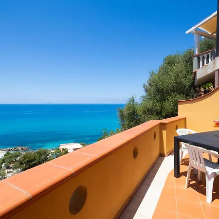 アパート Casa Fiorina A カーポ・ヴァチカーノ